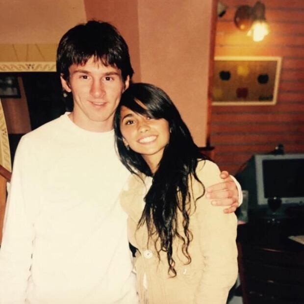 Antonella Roccuzzo y Lionel Messi. Fuente: Instagram @antonelaroccuzzo