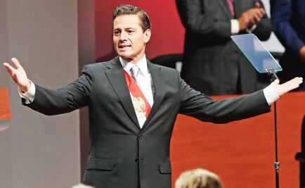 Peña Nieto's statue