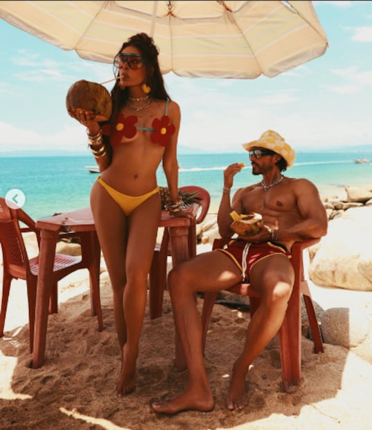 La combinación de colores vibrantes aporta un aire desenfadado, ideal para un día de playa. Foto: Instagram @galileamontijo