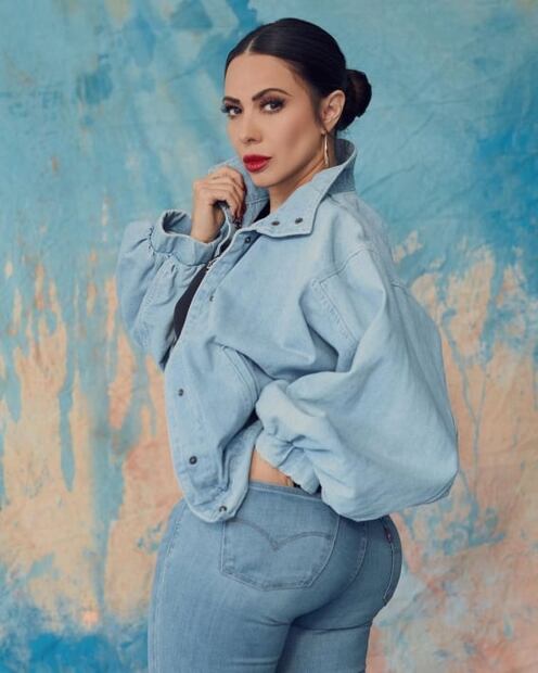 Jimena Sánchez homenajeó a Selena Quintanilla con esta coqueta playera