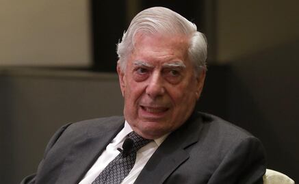 Reeditan libro “El cadete Vargas Llosa” con fotografías inéditas