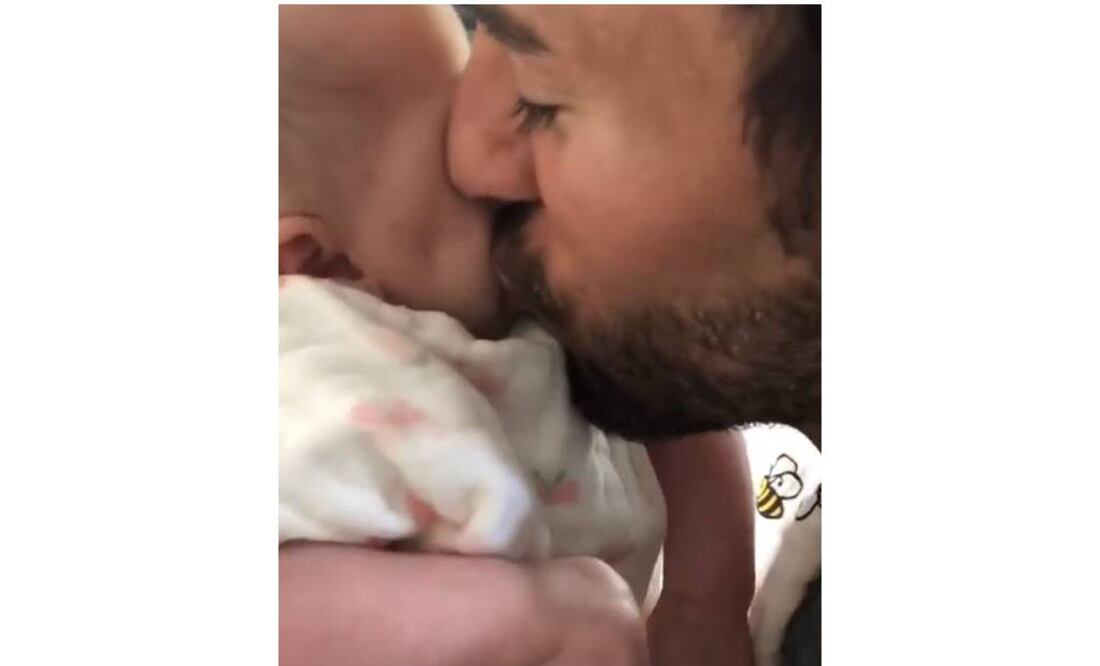 Enrique Iglesias disfruta su faceta de papá. Foto: Captura de pantalla