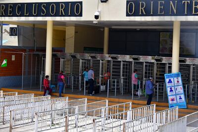 Coronavirus entra a 38 cárceles del país y ataca a 342 reos