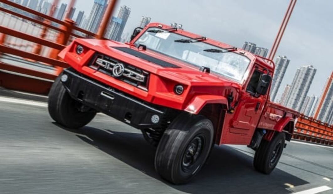 Conoce las copias chinas del Vocho y la Hummer