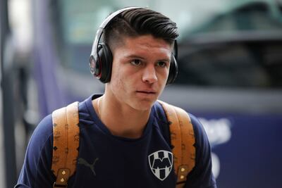 Jonathan González le hace el feo a México