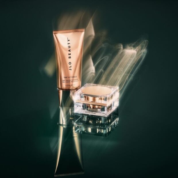 La rutina de skincare de Jennifer Lopez que querrás hacer en 2023