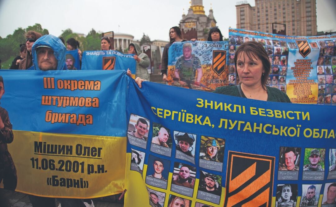 Manifestación de familiares de soldados desaparecidos en Kiev. Foto: de Vasilisa Stepanenko. AP