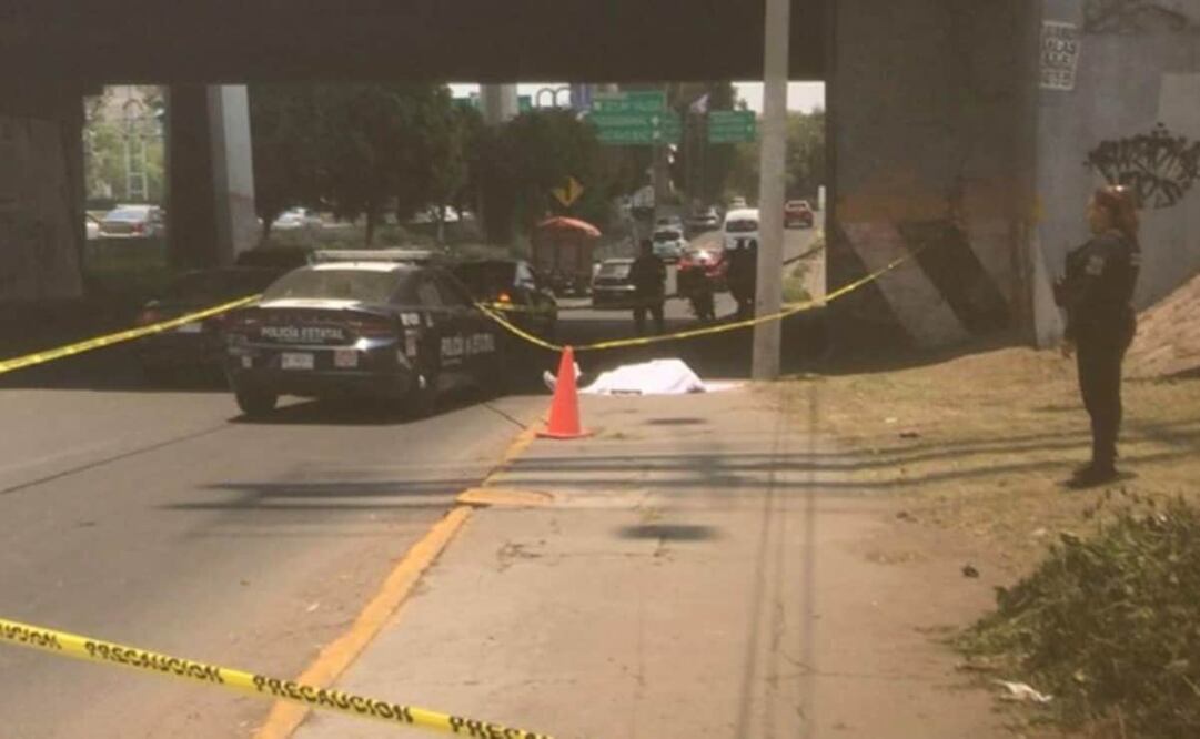 La Fiscalía mexiquense revisa cámaras de seguridad para ubicar la unidad involucrada. Foto: Especial