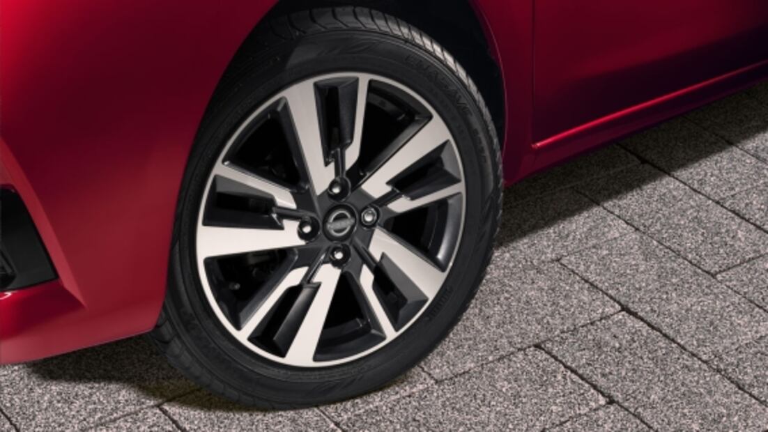 Profeco llama a revisión más de 12 mil unidades de March y V-Drive