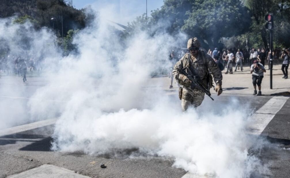 Reportan nuevos enfrentamientos en cuarto día de protestas en Chile