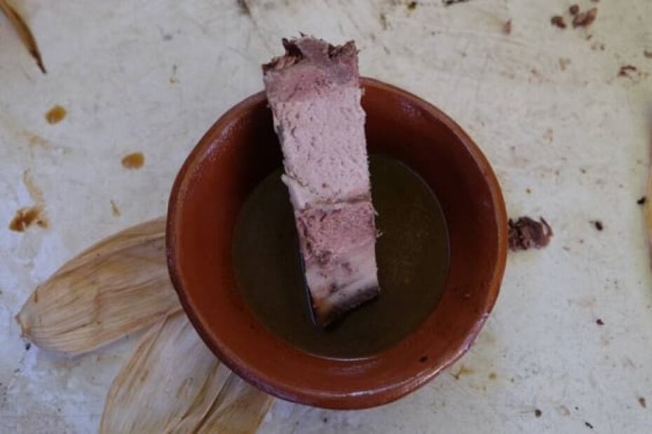 Mole prieto, una delicia y ritual en Tlaxcala