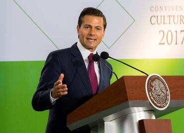 Peña Nieto felicita a Lupita González por su medalla en el Mundial de Atletismo