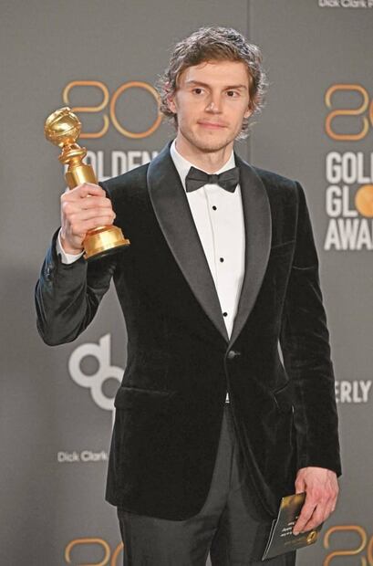 Globos de oro premian la diversidad