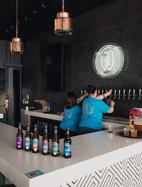 Cerveza de mujeres para mujeres, conoce Pink Flaminga 