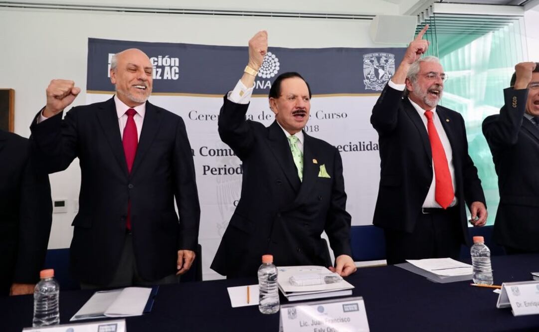 Enrique Cabrero Mendoza, Licenciado Juan Francisco Ealy Ortiz y Enrique Graue. Foto: Lucía Godínez 