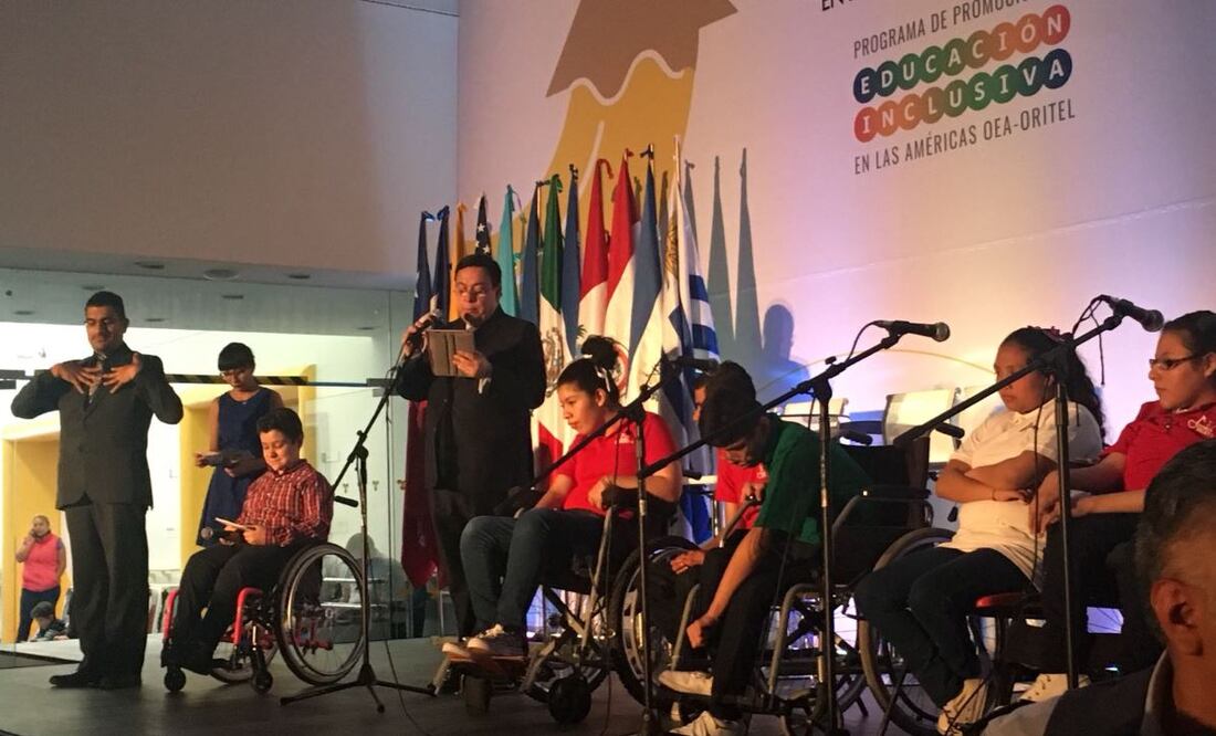 Participantes del Congreso. Foto: Twitter.