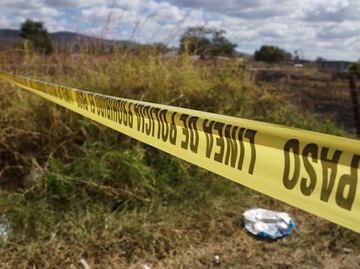 Continúa búsqueda de restos humanos en fosa clandestina de Salinas Victoria en Nuevo León