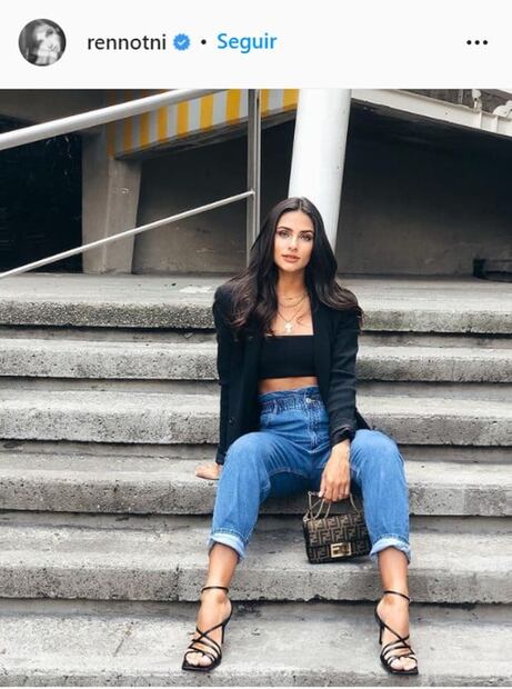 Renata Notni te muestra cómo usar crop top en otoño