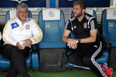 "Tuca" Ferretti le hace una broma a Gignac