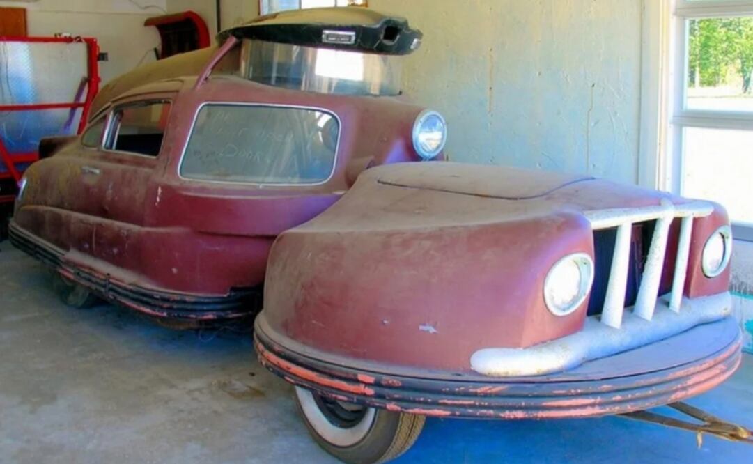 El auto de 2 piezas cuenta con un diseño original y llamativo. Foto: YouTube Pacer304