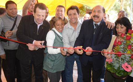 Entregan a locatarios rehabilitación de mercado en Iztacalco