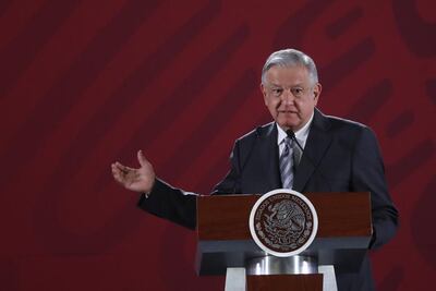 AMLO rechaza presiones de su gobierno ante salida de titular de la CRE