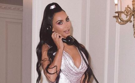 Escote de Kim Kardashian enloquece a las redes sociales