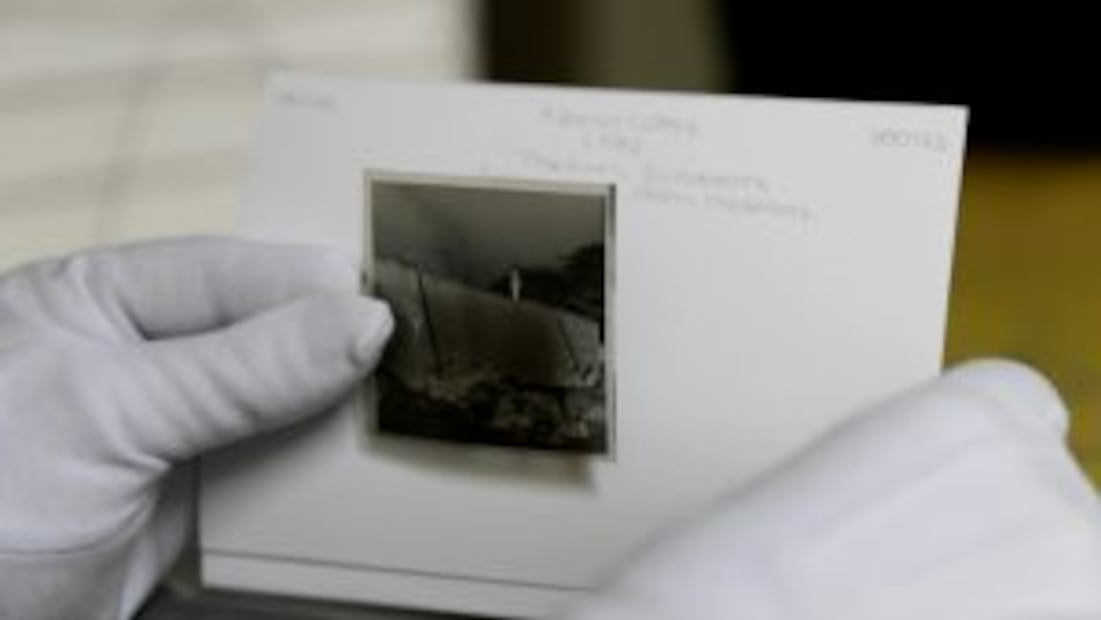 Los negativos de Nacho López, resguardados en la Fototeca Nacional del INAH. Foto: Diego C. Montesinos /EL UNIVERSAL