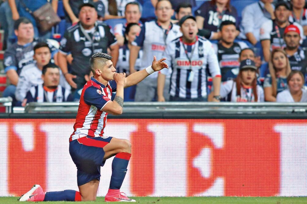 Alan Pulido consiguió el gol del empate, ante el odio de los seguidores de Rayados, por su pasado “tigre” (IMAGO7)