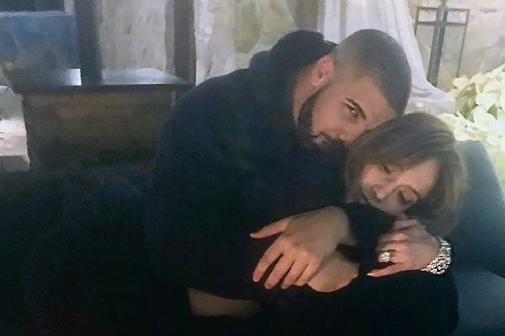 Drake y Jennifer Lopez posaron por vez primera juntos la semana pasada (INSTAGRAM)