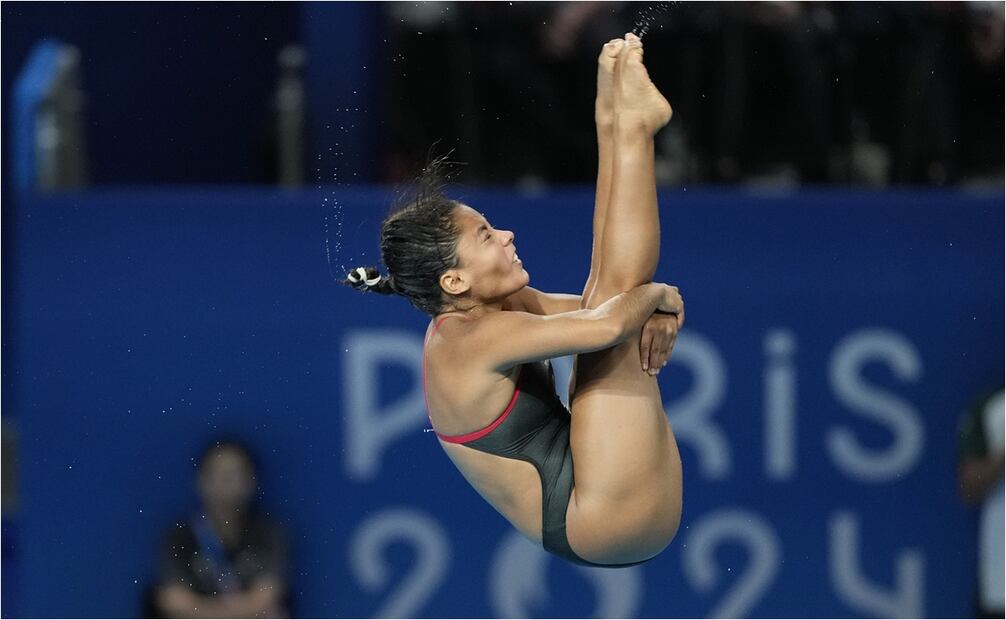 Alejandra Estudillo avanzó a la final de trampolín 3 metros. FOTO: AP