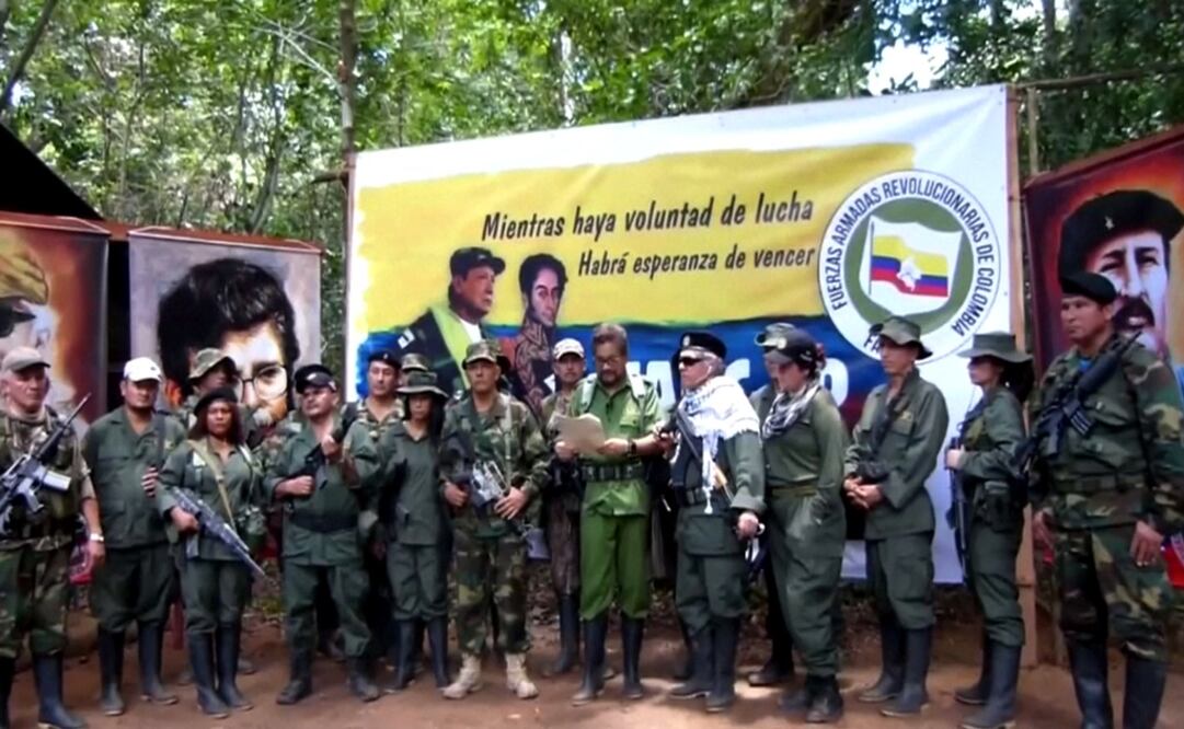 Former FARC Commander known by his alias Iván Márquez reads a statement that they will take they insurgency once again, in this undated screen grab obtained from a video released on August 29, 2019 - Photo: Reuters TV via REUTERS