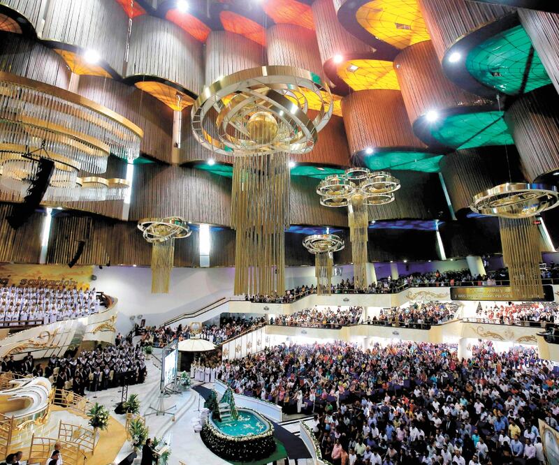 Uno de los templos de la asociación religiosa La Luz del Mundo en Jalisco tiene la medida ante las acusaciones contra su líder, Naasón Joaquín García. ARCHIUVO EL UNIVERSAL