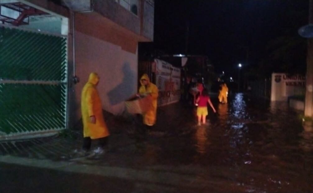 Un muerto, 3 lesionados y 15 rescatados: Lester deja daños a su paso en 19 municipios de Guerrero 