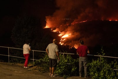 Incendios arrasan en España y dejan 2 muertos; Madrid, Castilla y León, las regiones más afectadas
