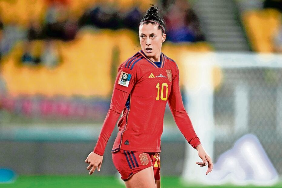 Jenni Hermoso adquiere garras... pasa a las Tigres