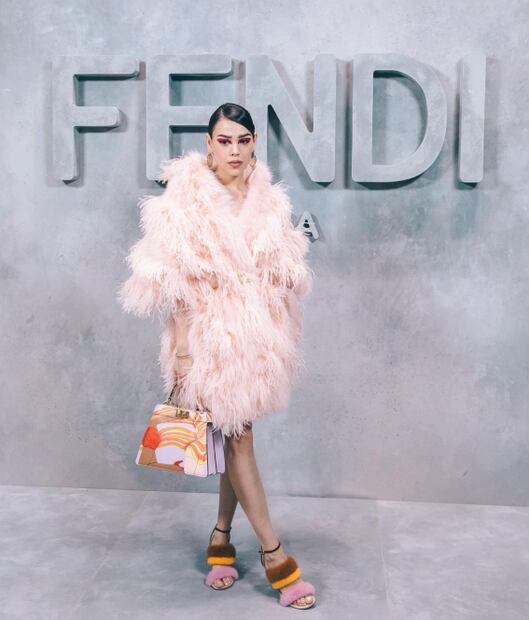 Danna Paola felicita a Rosalía vestida como una “Motomami”