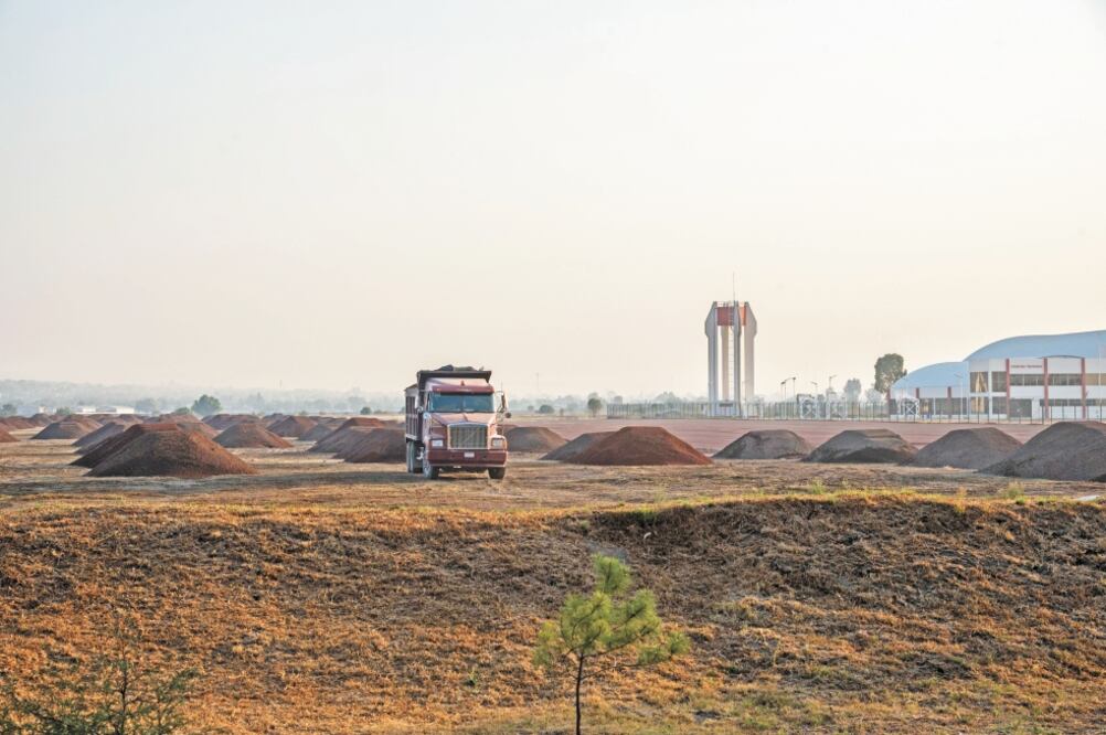 En algunas zonas de la Base Aérea No. 1 de Santa Lucía se han realizado mantenimientos para iniciar los trabajos del aeropuerto. Foto: CUARTOSCURO