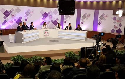 Josefina encabeza gastos de campaña, seguida de Zepeda y Delfina: INE