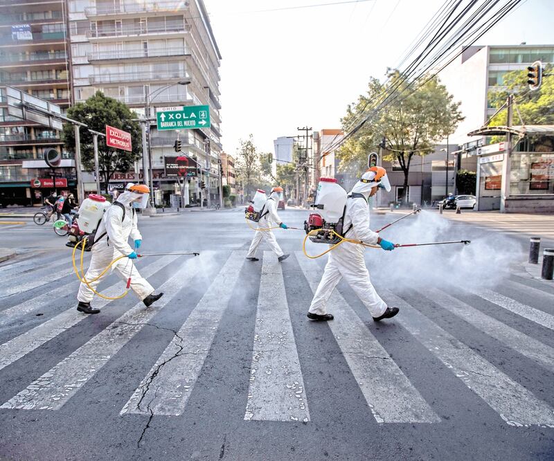 Jesús Esteva Medina, titular de la Secretaría de Obras, informó que se han invertido alrededor de 2 millones de pesos para dicha tarea. Foto: GERMÁN ESPINOSA. EL UNIVERSAL