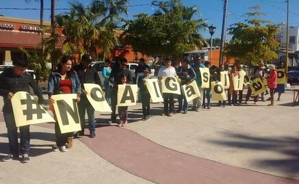 PRD marcha en La Paz contra gasolinazo