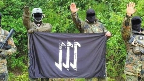 El grupo extremista neonazi en Rusia que busca "incitar una guerra racial" en EU