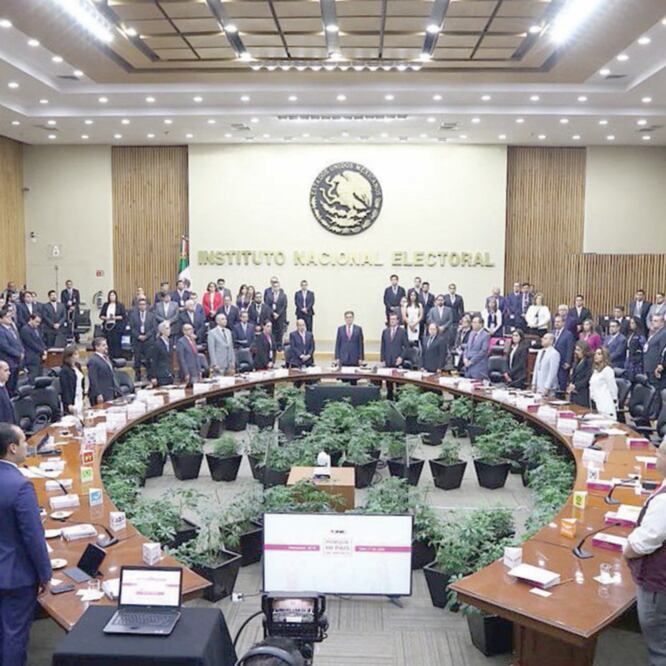 Dos mujeres demandan del Instituto Nacional Electoral el pago de gastos médicos, tratamiento sicológico y resarcimiento del daño. Foto: ARCHIVO EL UNIVERSAL