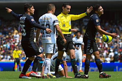 César Ramos: el árbitro mundialista, el árbitro de los errores