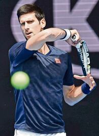 Djokovic inicia defensa de cetro en Australia