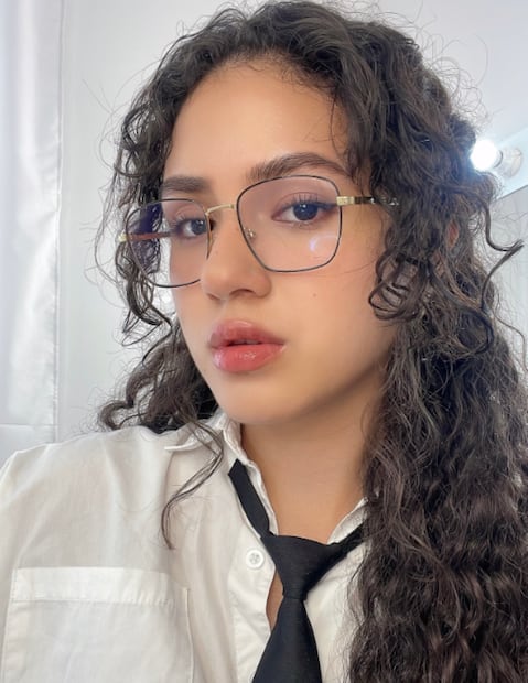 Un maquillaje natural es la tendencia estrella del regreso a clases: práctico, fresco y favorecedor.
Foto: Instagram @hello._.yiyii