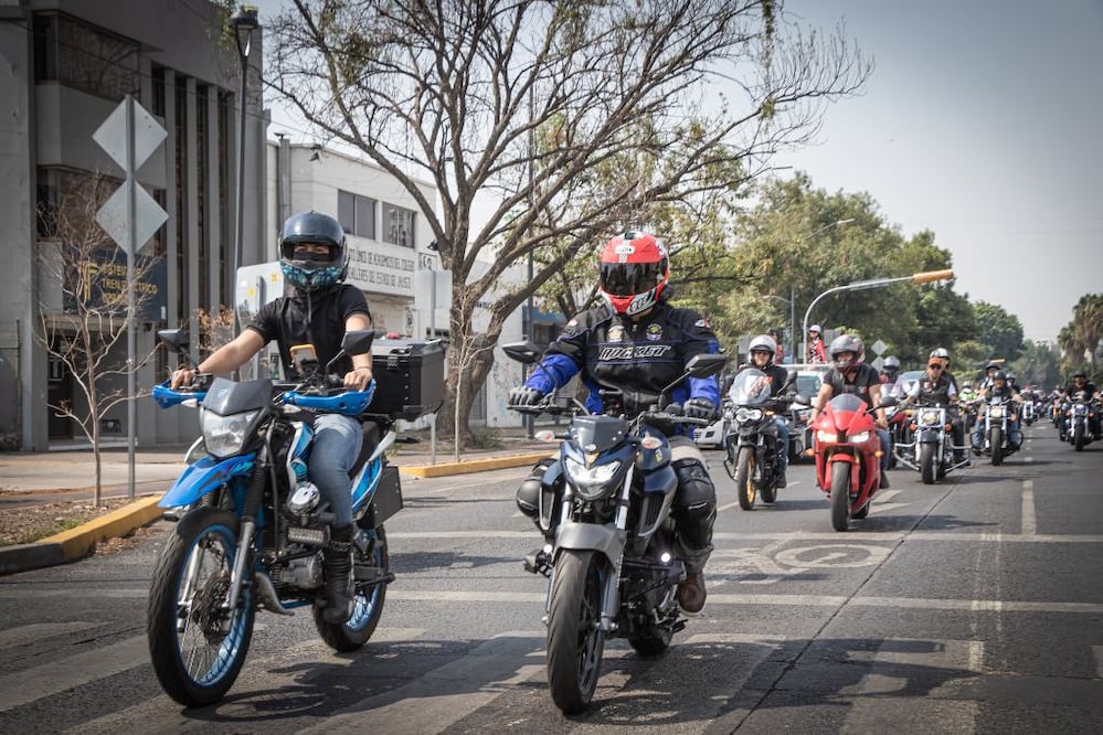Con base en datos del Inegi, el número de motocicletas en el país ha aumentado considerablemente, tan sólo en 2021, registró 5.94 millones de unidades a nivel nacional. Foto: cortesía Revisa400