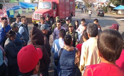 Liberan vías del tren en Uruapan, Michoacán