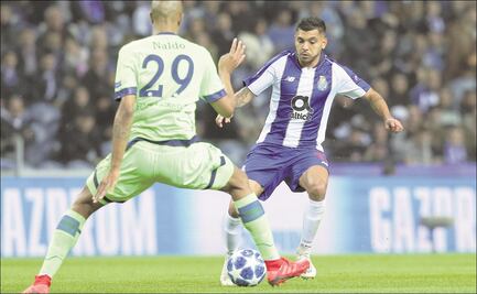 'Tecatito' Corona en la mira de tres históricos de Europa