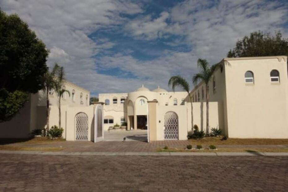 De ranchos a "castillos": los otros paraísos y mansiones de los narcos